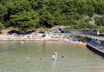 Location vacances Jelsa - Apartments with a parking space Jelsa, Hvar - 4040-4
