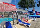 Camping avec WIFI Barfleur - Camping Le Clos de Balleroy-1