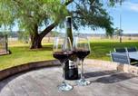 Location vacances Belford - Beggars Bridge Vineyard Homestead with pool and tennis-3