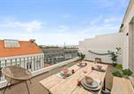 Location vacances Carnaxide - Bmyguest - River View Terrace Apartment-1