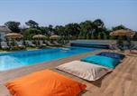 Location vacances Martignas-sur-Jalle - Hakuna Matata - Grande Maison Familiale 12p, Piscine-1