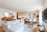 Location vacances Lisbon - Luxurious Apartment with Balcony in the Parque Eduardo Vii Region-1