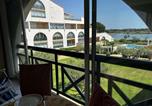 Location vacances  Gard - Appart 2 pièces avec piscine et parking à Port Camargue - Fr-1-250-293-3
