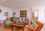 Location vacances Saint-Tropez - Appartement Gambetta Tropézien - Welkeys-1