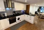 Location vacances Paddington - Bright and Modern 3 Bed Apartment Hyde Park Central London-1