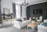 Location vacances Harrogate - Oswald House deluxe 3 bedroom apartment-1