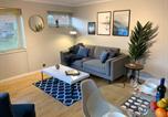 Location vacances Windsor - Two-Bedroom Apartment in Windsor-1