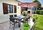 Location vacances Asnelles - Maison confortable à Ver-sur-Mer avec jardin privé-2