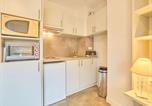 Location vacances  Gers - Studio lumineux avec balcon, à 400 m des Thermes, wifi et parking inclus - Fr-1-841-21-2