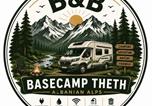 Camping Contrée naturelle et culturo-historique de Kotor - B&B Basecamp Theth-1