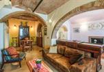 Location vacances Volterra - Stunning Home In Mazzolla With House A Panoramic View-3
