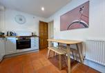 Location vacances Cambridge - Quaint 2 bed Cottage in the Heart of Cambridge-4
