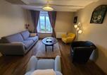 Location vacances Châtenois - Gîte familial 6 pers, vallée Vosges, proche Vittel, parking, jardin - Fr-1-589-697-4