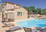 Location vacances Pernes-les-Fontaines - Beautiful Home In Saint Didier-1