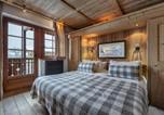 Location vacances Roussines - Chalet à Megève avec espace bien-être et animaux acceptés - Fr-1-569-3-2