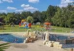 Camping Sainte-Catherine-de-Fierbois - Flower Camping  Les Granges-1