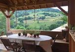 Location vacances Le Ménil - Gîte montagnard confortable avec terrasse et Wifi - Fr-1-589-751-2