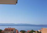 Location vacances  Brac - Apartment Desa-1