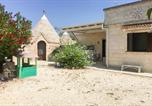 Location vacances  Province de Brindisi - Trulli delle Acacie by Perle di Puglia-3