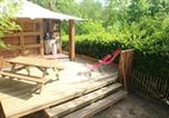 Location vacances Calvinet - Zecamping3 avec piscine bar et restaurant en bord de ruisseau-1
