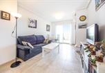 Location vacances Cabanes - 2 Bedroom Lovely Apartment In Cabanes-3