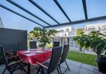 Location vacances  Gare de Lübeck - Ferienhaus Lübeck Buntekuh-2