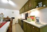 Location vacances Pléhédel - Superb holiday home with private garden, cleaning included-4
