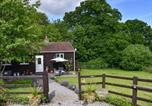 Location vacances Cheriton Bishop - Hazelnut Lodge-4