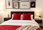Location vacances Wavre - Euro Edens Cosy Historic Home in Brussels Jacuzzi, Garden, Central Location-1