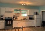 Location vacances Hampton - Beachfront Cottage Best Location in Ocean View! cottage-4