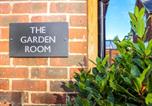 Location vacances La cathédrale de Chichester - The Garden Room-2