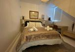 Location vacances  The Neighbourgoods Market - Stylish house in quiet neighbourhood-4
