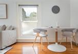 Location vacances  Australie - Boutique Studio with Balcony in Perfect Location-3