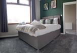 Location vacances Baglan - Family-Friendly 4br Home Near Beach-4