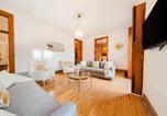Location vacances Alcabideche - Big 5br Apt Garden & Hot tub in Heartoflisbon-4