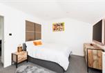 Location vacances Hampton Lucy - Stylish Modern 2 Bed with Parking - Pass the Keys-3