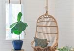 Location vacances Olympia - Scandinavian Cottage by the Sea, Close Walk to Ferry and Town-4