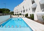 Location vacances Vauvert - Résidence Odalys Les Dunes du Soleil