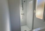 Location vacances Agen - Mobil home cosy avec terrasse, 2 chambres à Lamontjoie - Api-1-52-1007-2