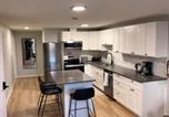 Location vacances Calgary - Modern 2br Suite Private Entry Parking Laundry-2