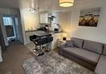Location vacances Horley - 1st floor studio flat in Crawley! Close to Gatwick-3