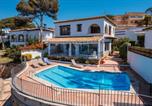 Location vacances La station balnéaire de San Feliu de Guixols  - Costa Brava Suites Villa Cala Jonca-1