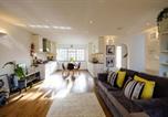 Location vacances Windsor - Riverwalk Apartment North-2