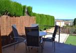 Location vacances Torroella de Montgrí - Casa acogedora con jardín y piscina en zona tranquila cerca de la playa en L'Estartit - Es-323-16-4