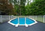 Location vacances Lake George - Serene Poolside Family Retreat by Saratoga Stays-3