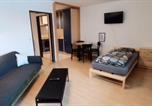 Location vacances  Schnetzenhausen - Bodensee Apartment Friedrichshafen Berg-1