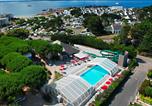 Camping avec Spa & balnéo Arzon - Flower Camping Le Bois d'Amour -1