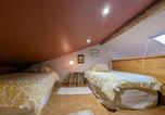 Hôtel Vals-près-le-Puy - Maison d'hôtes avec piscine et spa près du Puy-en-Velay - Fr-1-582-542-4