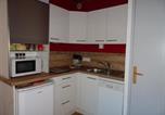 Location vacances Champagny-en-Vanoise - Studio Ensoleillé avec Terrasse Sud, Proche Piscine et Télécabine - Fr-1-464-115-4