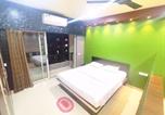 Location vacances  bhatpara - Reasonable Room and Suite near Airport, cc2, ecopark Kolkata-1